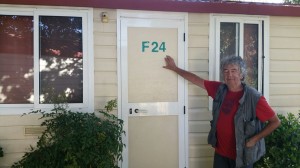 88. Onze minibungalow op de camping