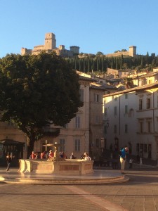 76. Fontein voor de santa chiara in Assisi