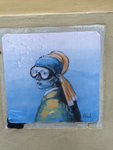 67. Satirische relativerende graffiti 
